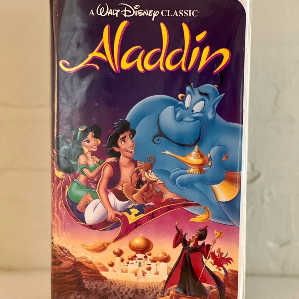 RARE Walt Disney Aladdin Black Diamond VHS, original inserts included!